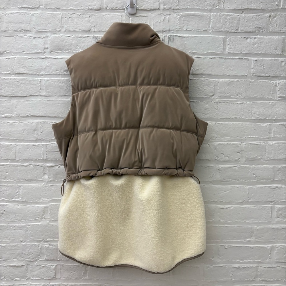 Spanx || Luxe Fleece Puffer Vest Convertible Two in One Driftwood Ivory XL - Picture 5 of 10